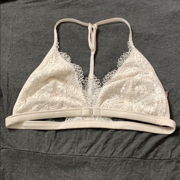 VS Bralettes - Picture 2 of 6